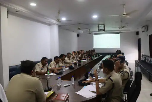 त्योहारों से पहले दुर्ग ट्रैफिक पुलिस अलर्ट:शराब पीकर ड्राइविंग, ब्लैक फिल्म वाले वाहनों पर सख्ती; स्टंट करने वालों की गाड़ियां होंगी सीज